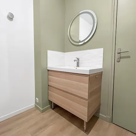 Apartman Avec Balcon Au Coeur Du Mans Le Mans