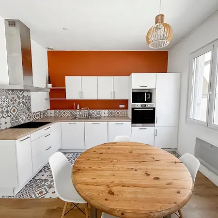 Apartman Avec Balcon Au Coeur Du Mans Le Mans
