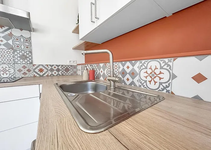 Avec Balcon Au Coeur Du Mans Apartamento *