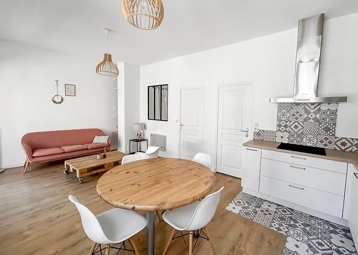 Avec Balcon Au Coeur Du Mans Apartamento Le Mans